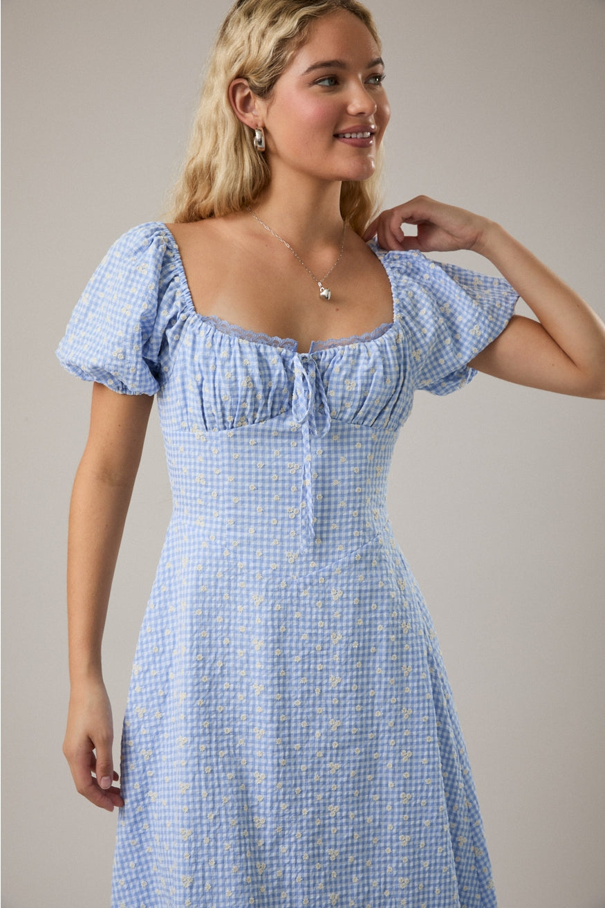 Puff Short Sleeve Sweetheart Neckline Gingham Midi Dress